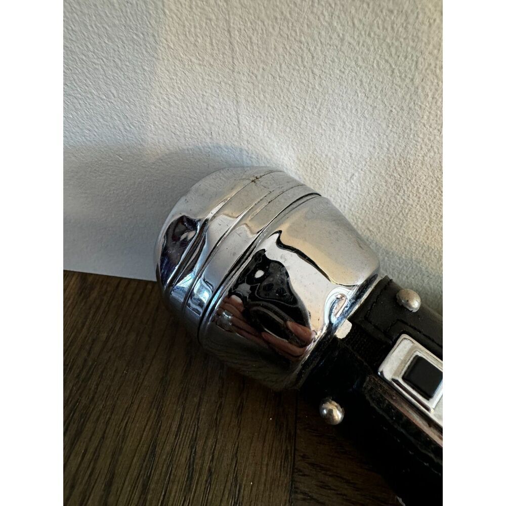 Vintage Harley Davidson flashlight; working condition leather Harley grip - Picture 7 of 8